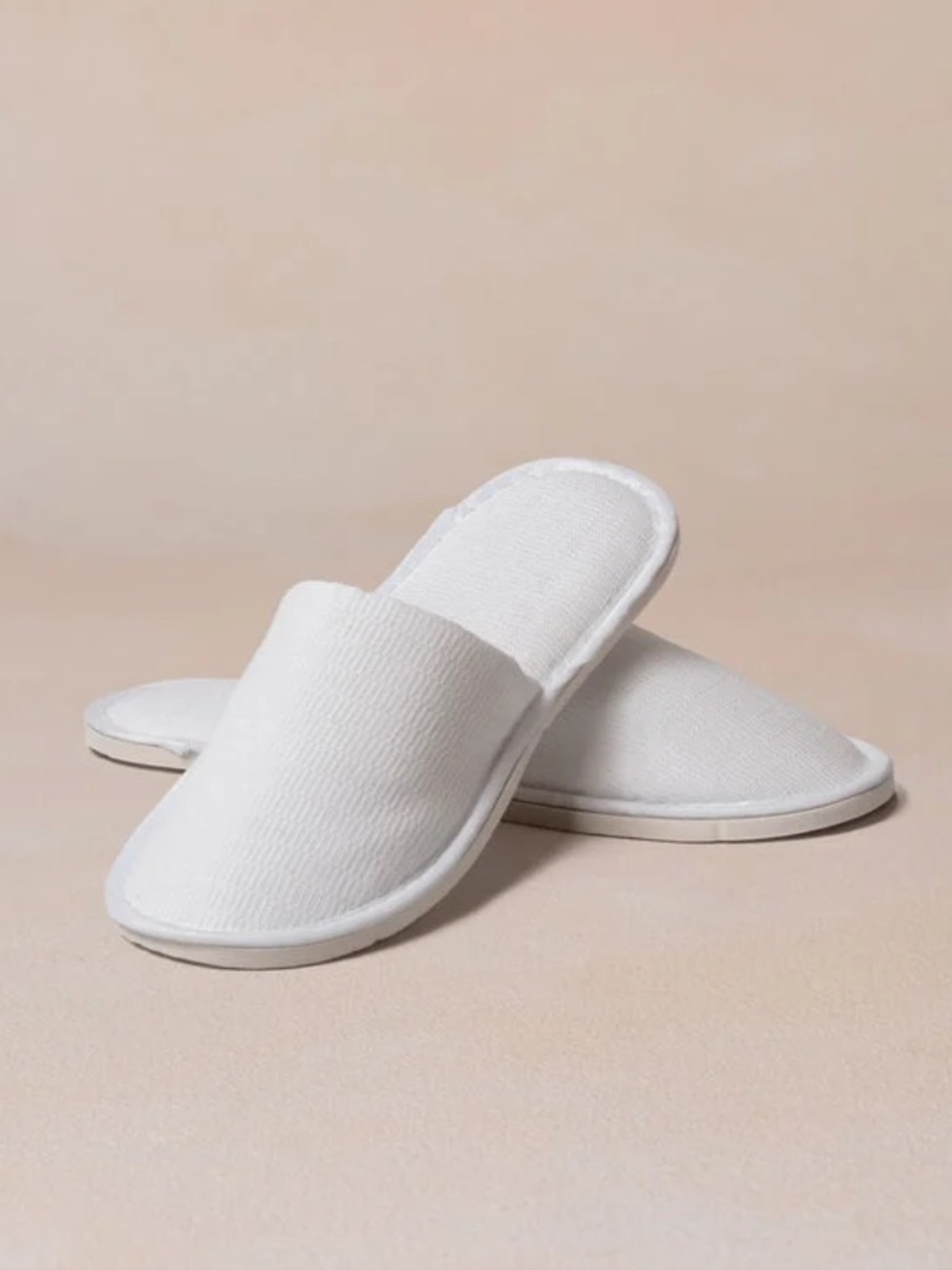 NWT W Hotel Unisex White Slip-On Spa Slippers Men’s 6.5-7.5; Women’s 8-9